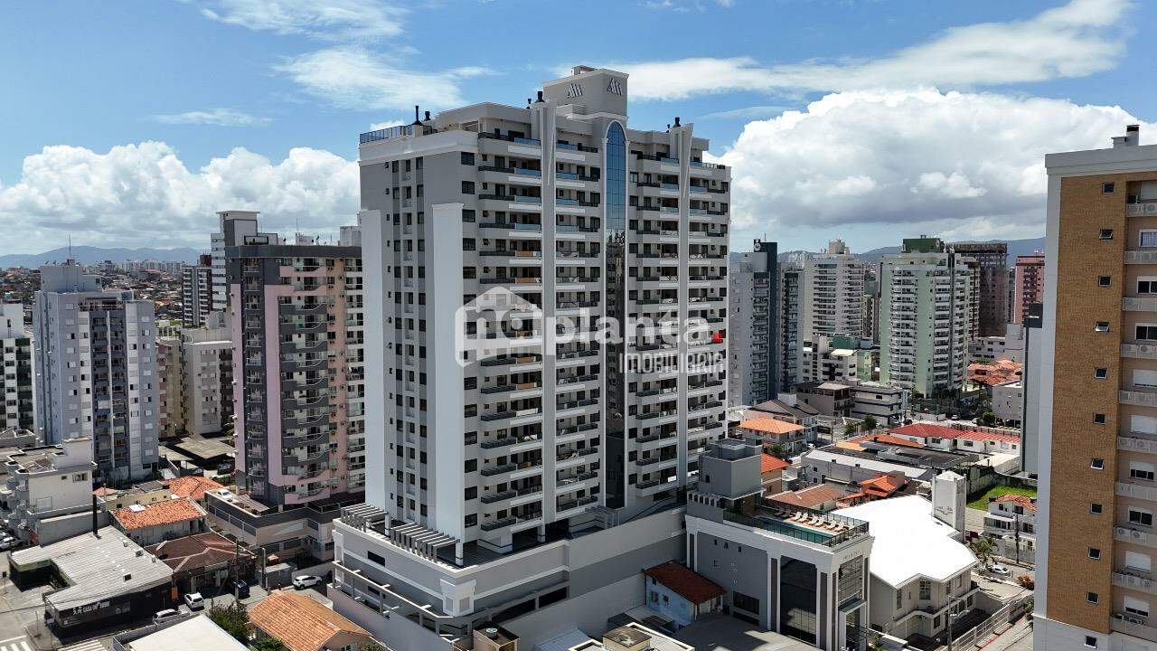 Apartamento à venda com 2 quartos, 123m² - Foto 2