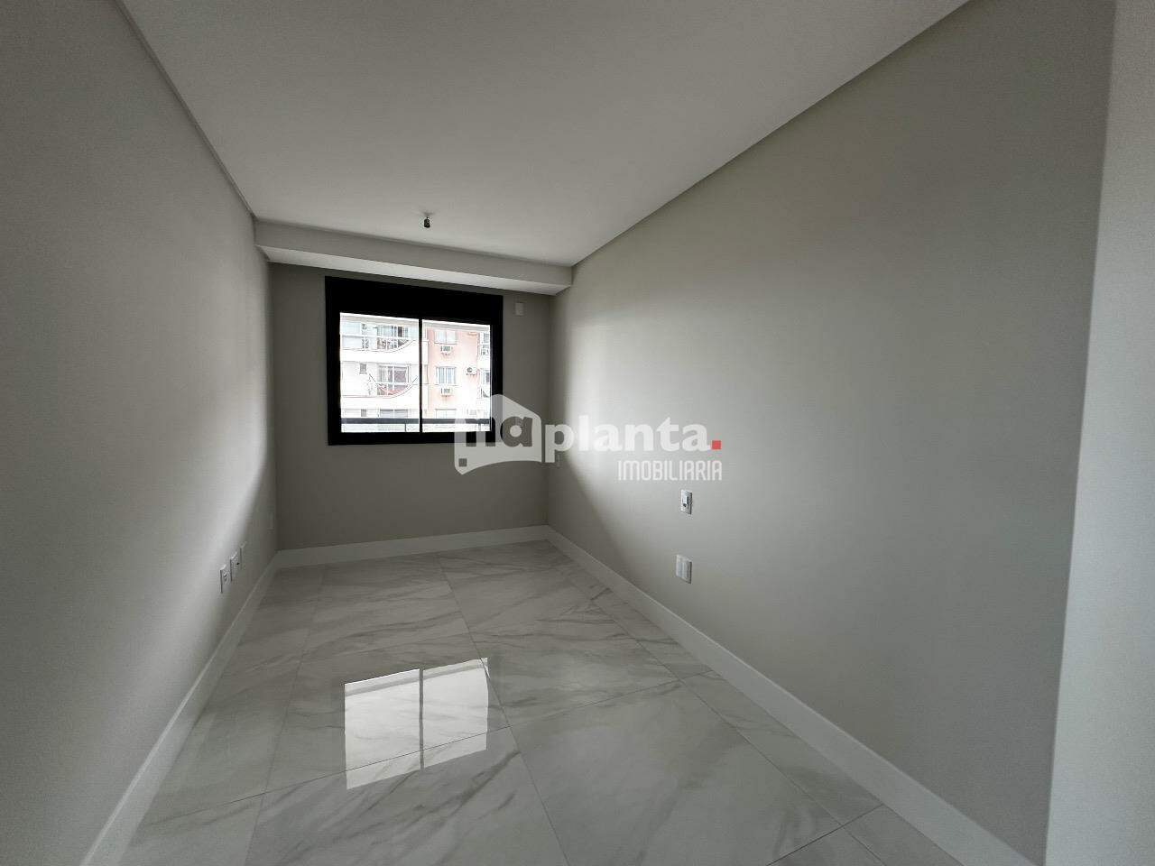 Apartamento à venda com 3 quartos, 123m² - Foto 6