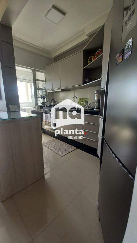 Apartamento à venda com 2 quartos, 63m² - Foto 9