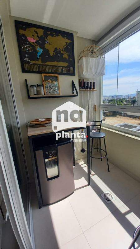 Apartamento à venda com 2 quartos, 63m² - Foto 1