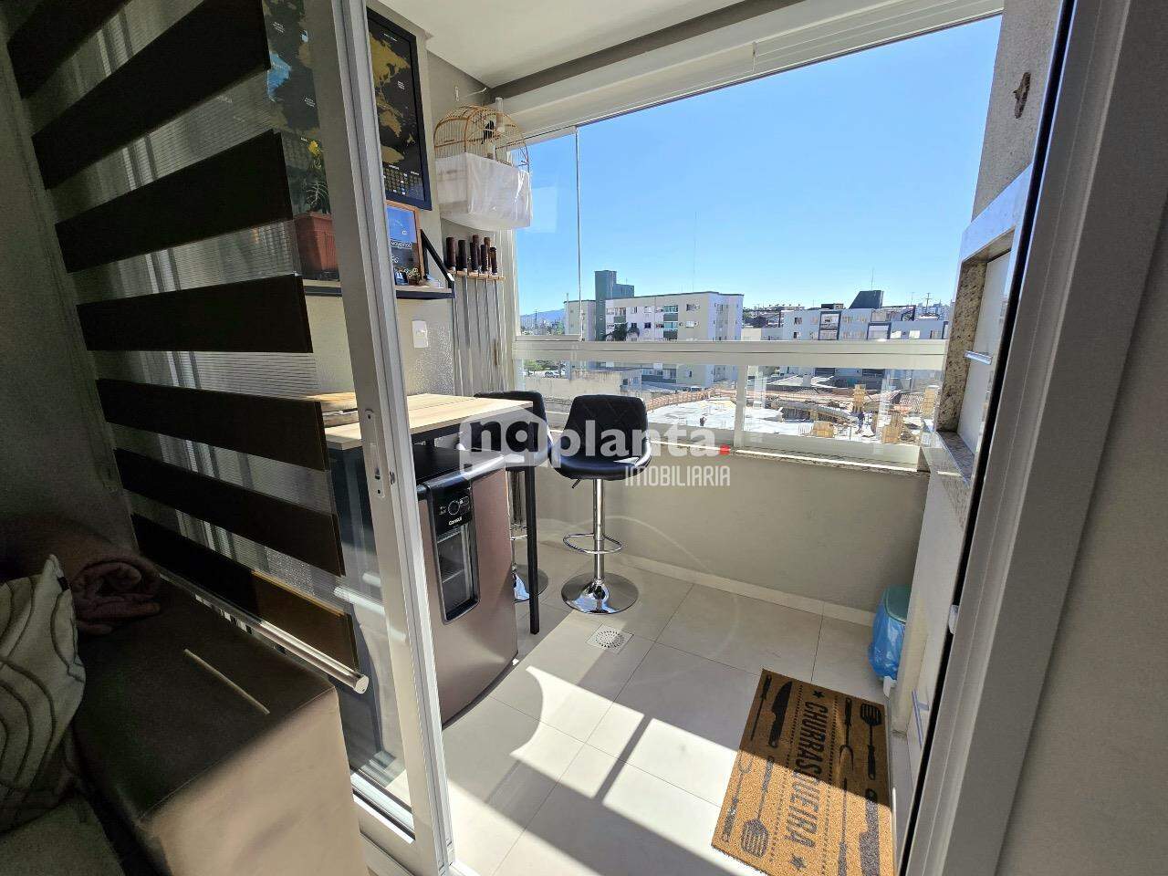 Apartamento à venda com 2 quartos, 63m² - Foto 3