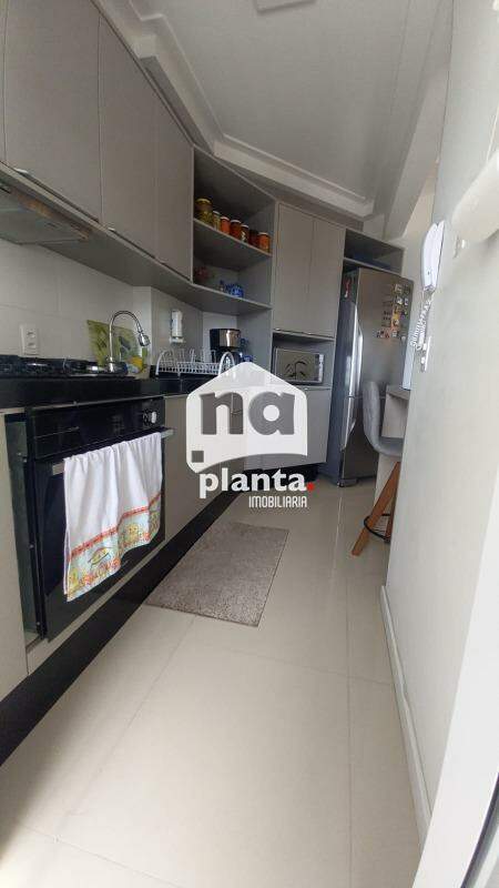 Apartamento à venda com 2 quartos, 63m² - Foto 7