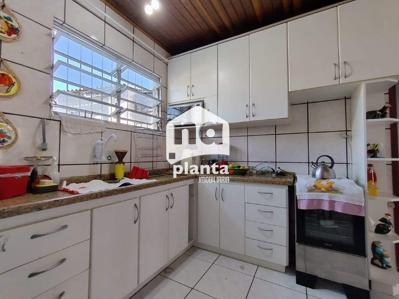 Casa à venda com 4 quartos, 220m² - Foto 13