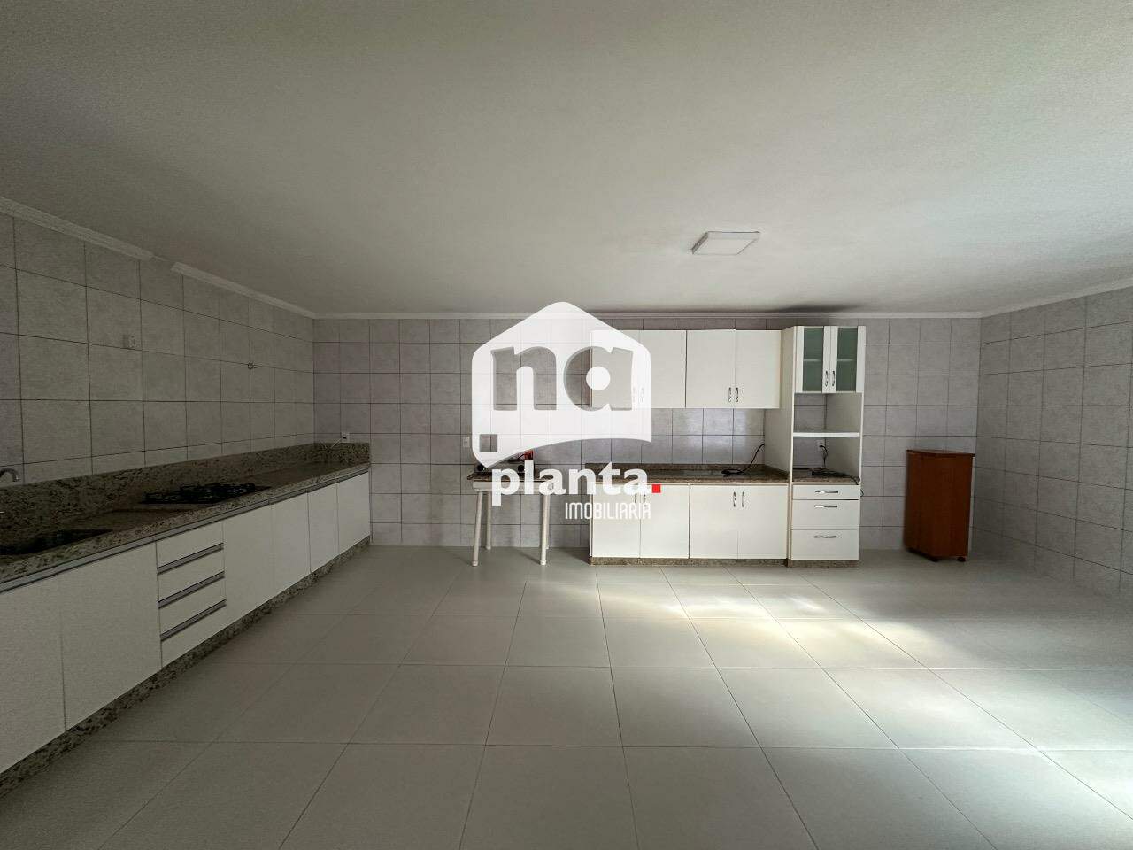 Casa à venda com 3 quartos, 179m² - Foto 2