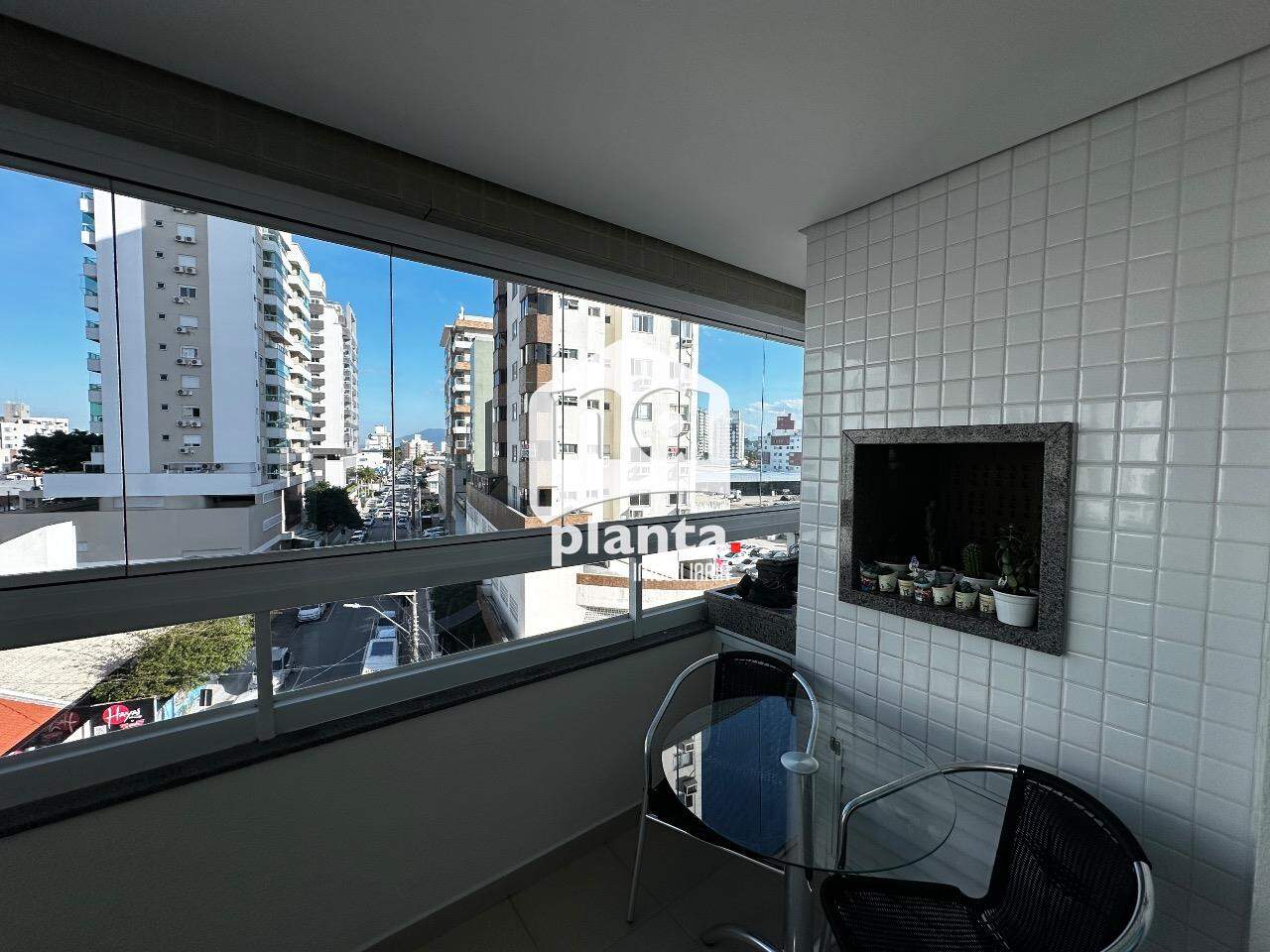 Apartamento, 3 quartos, 100 m² - Foto 2