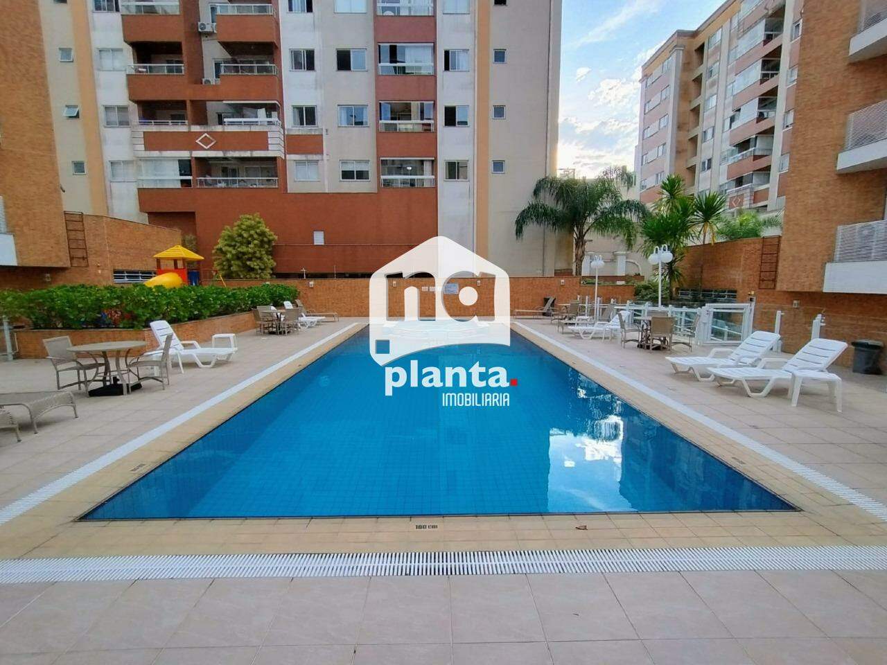 Apartamento à venda com 3 quartos, 121m² - Foto 25