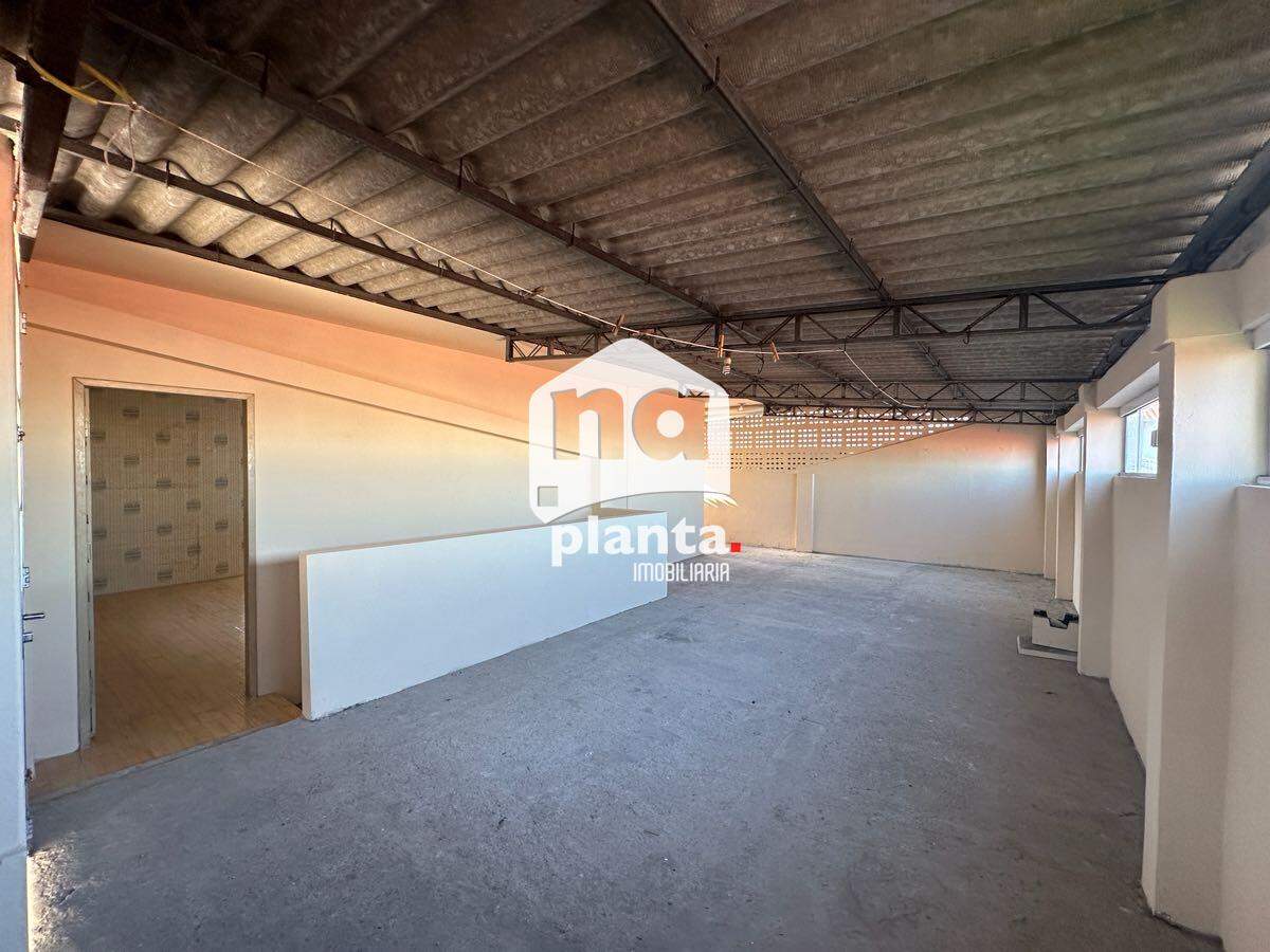 Casa à venda com 5 quartos, 150m² - Foto 12