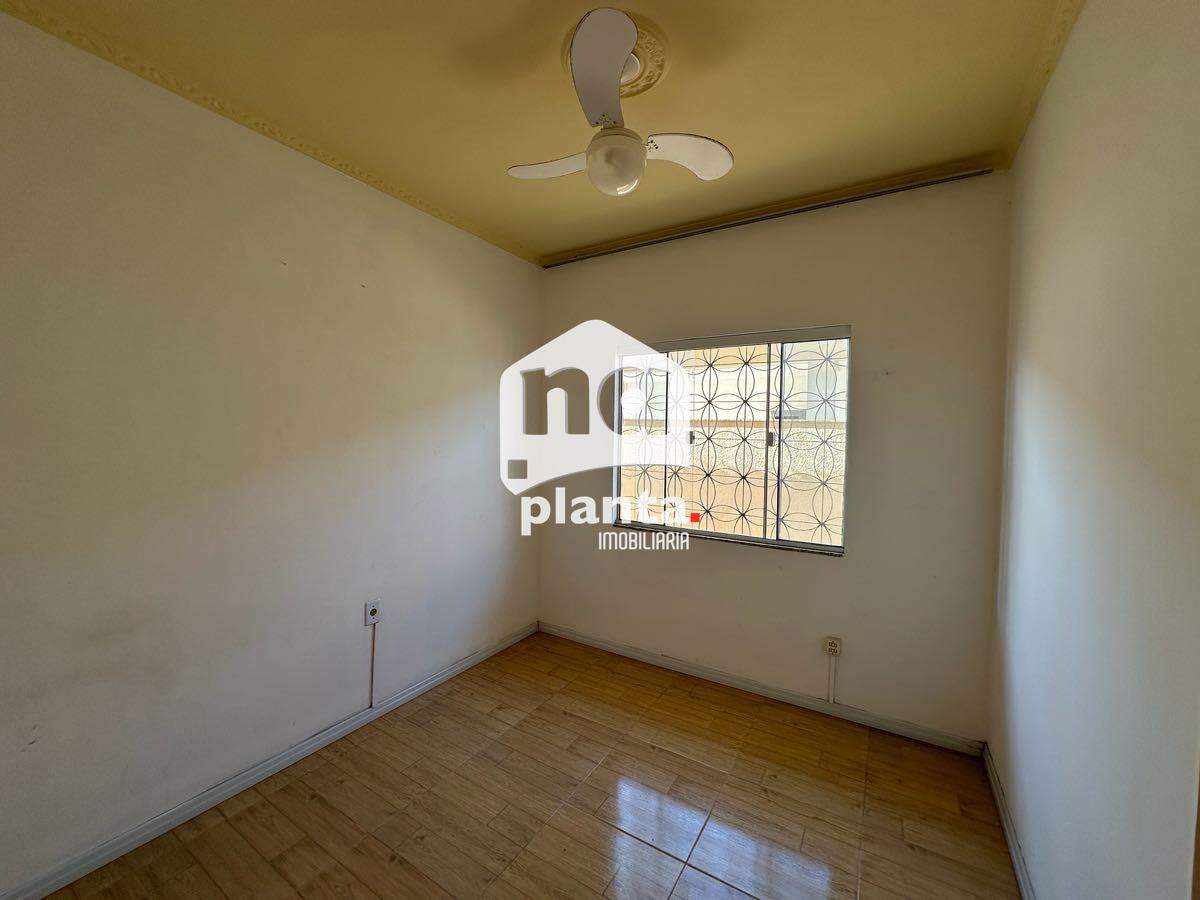 Casa à venda com 5 quartos, 150m² - Foto 4