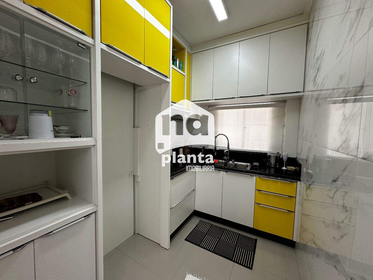 Casa à venda com 3 quartos, 300m² - Foto 15