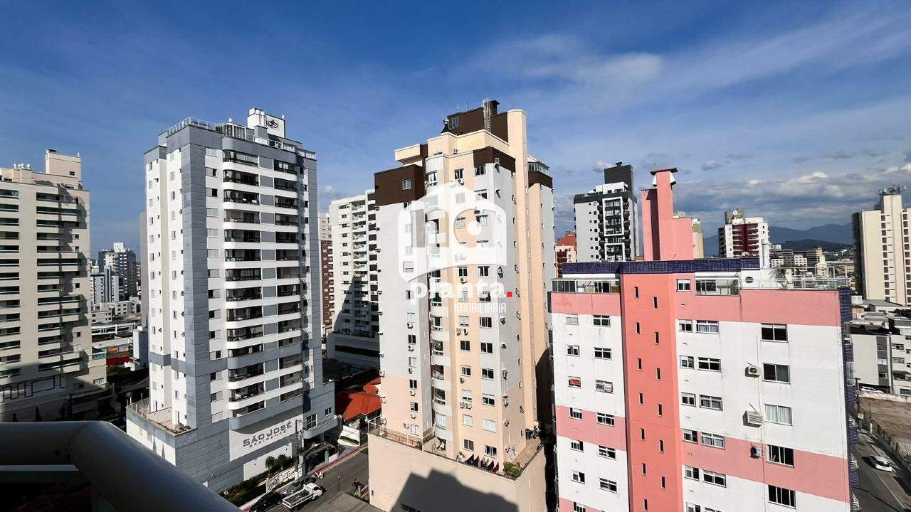 Apartamento à venda com 3 quartos, 112m² - Foto 18