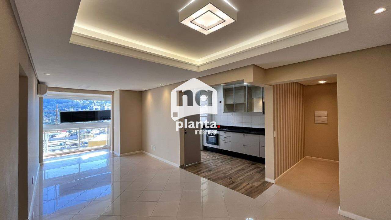 Apartamento à venda com 3 quartos, 112m² - Foto 1