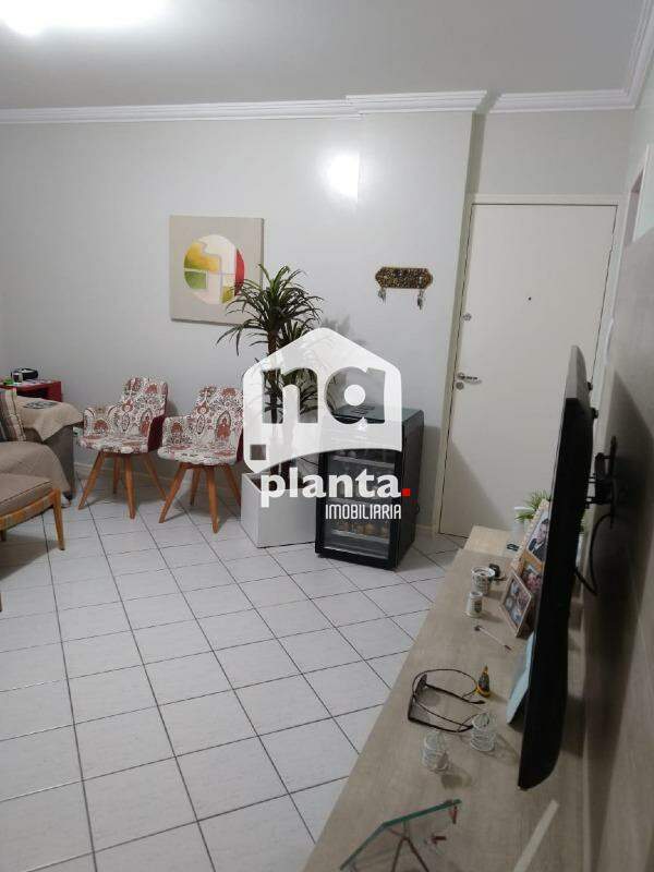 Apartamento à venda com 2 quartos, 74m² - Foto 5