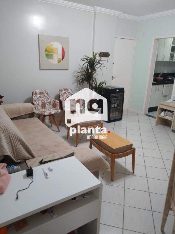 Apartamento à venda com 2 quartos, 74m² - Foto 3