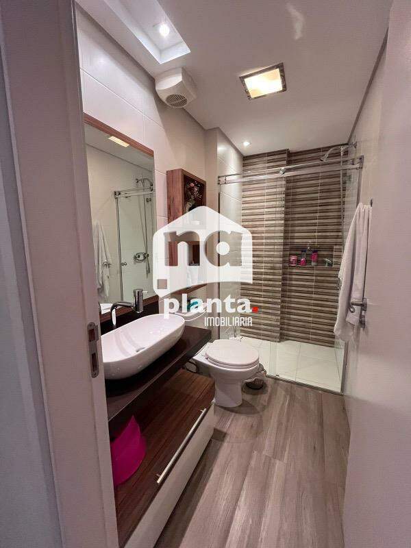 Apartamento à venda com 3 quartos, 136m² - Foto 7