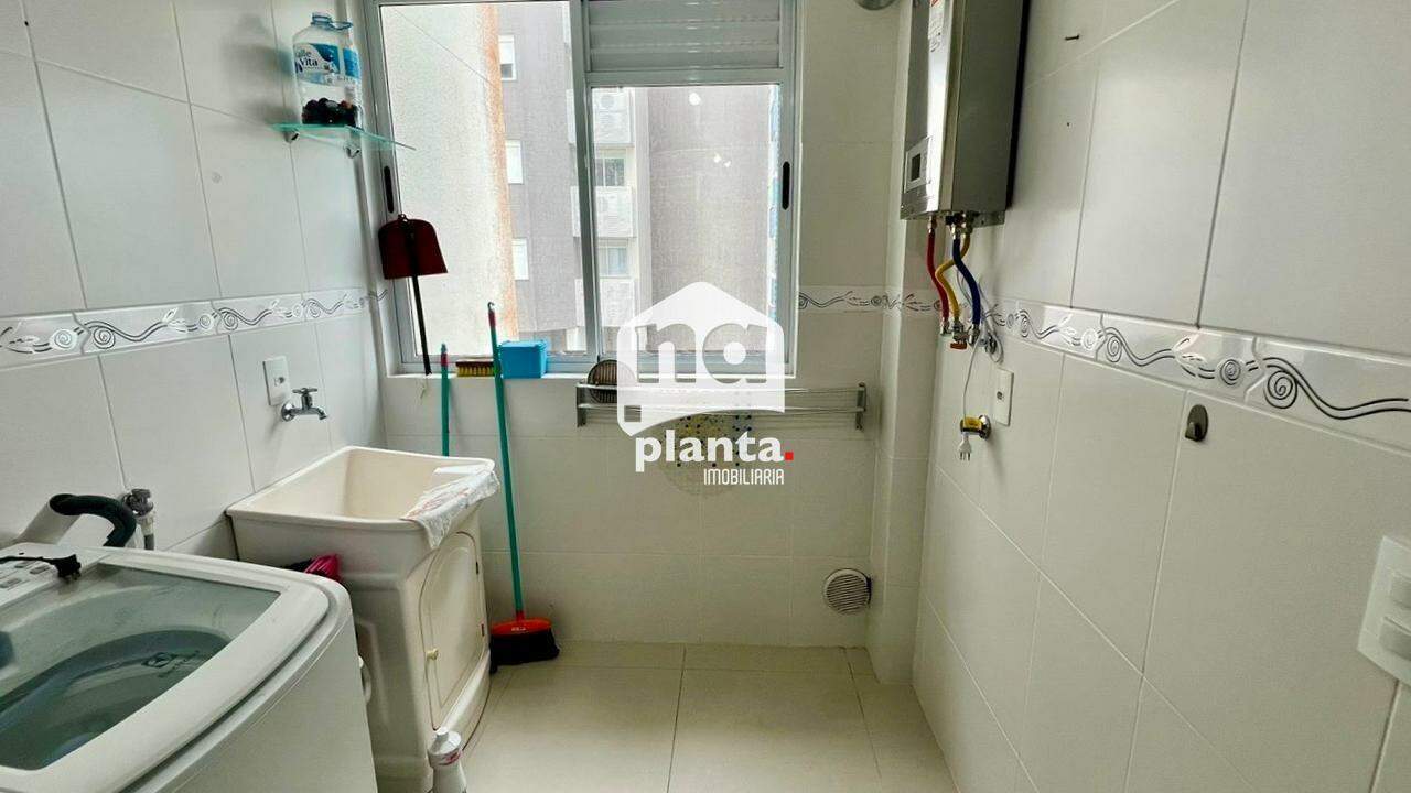 Apartamento à venda com 2 quartos, 75m² - Foto 4