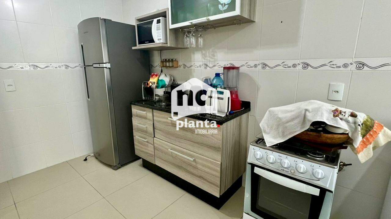 Apartamento à venda com 2 quartos, 75m² - Foto 3