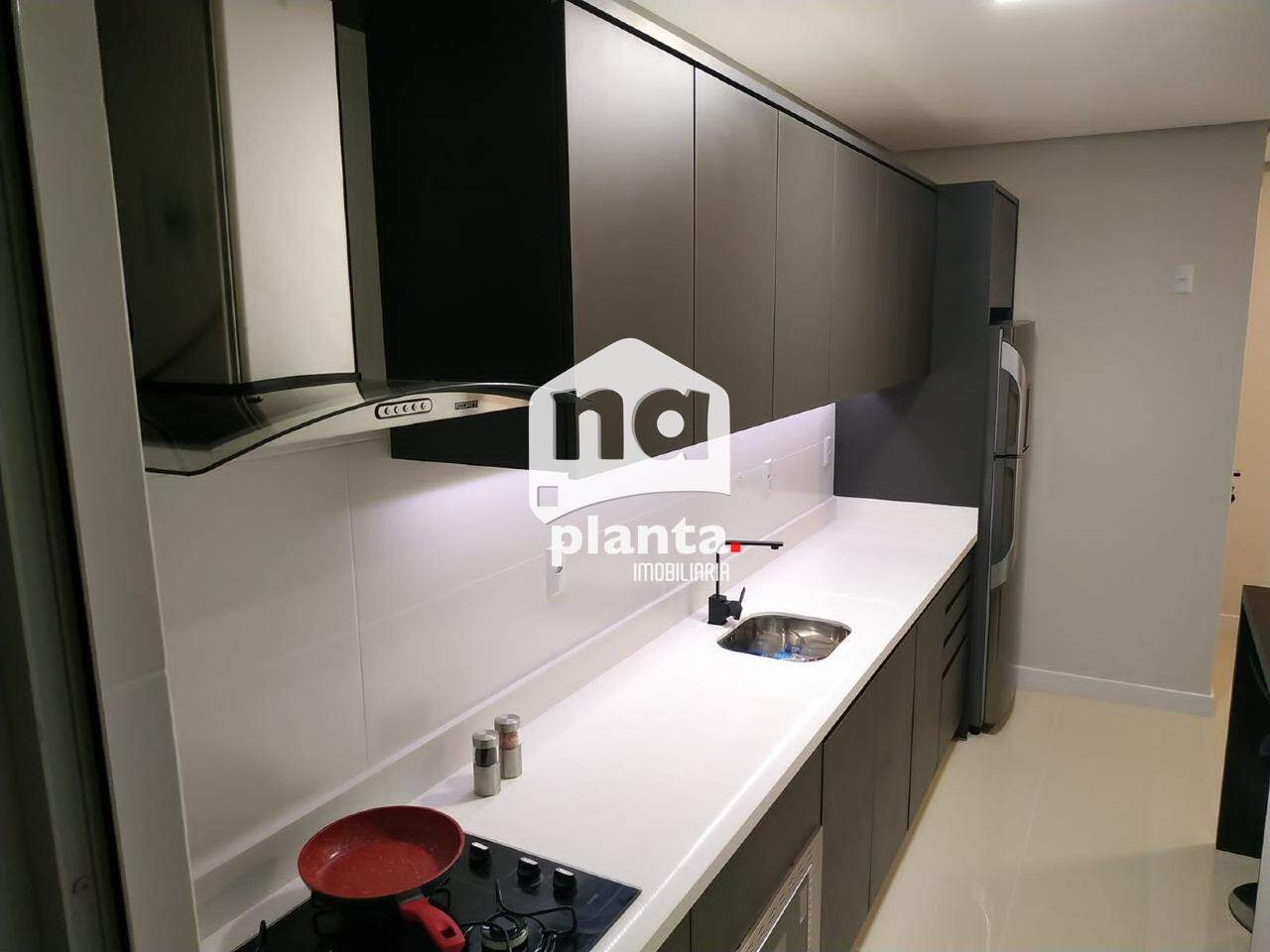 Apartamento à venda com 2 quartos, 68m² - Foto 5