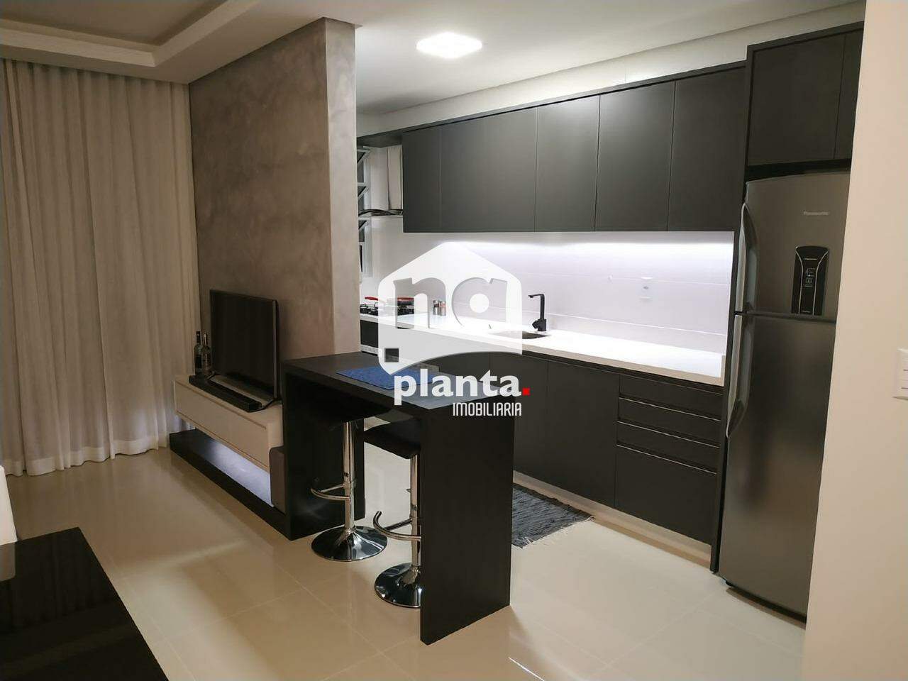 Apartamento à venda com 2 quartos, 68m² - Foto 3