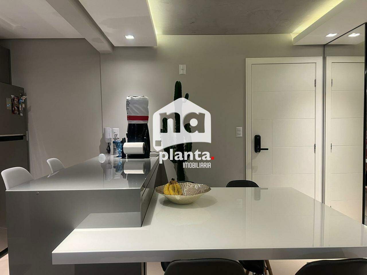 Apartamento à venda com 2 quartos, 79m² - Foto 6