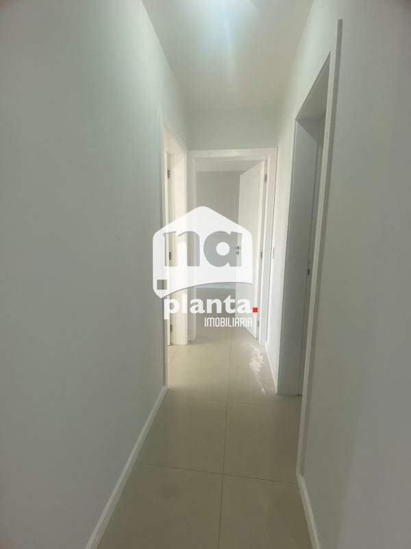 Apartamento à venda com 2 quartos, 75m² - Foto 8