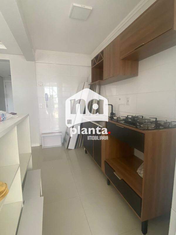 Apartamento à venda com 2 quartos, 75m² - Foto 5