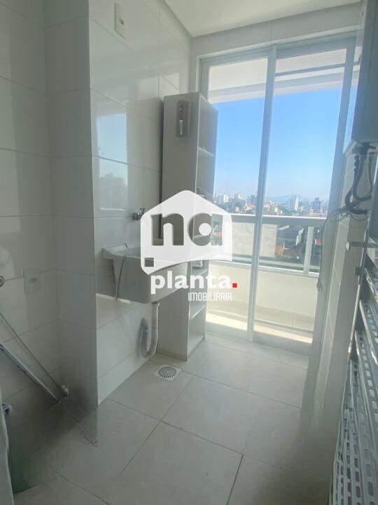 Apartamento à venda com 2 quartos, 75m² - Foto 4