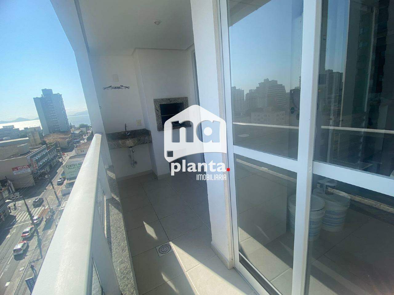 Apartamento à venda com 2 quartos, 75m² - Foto 13