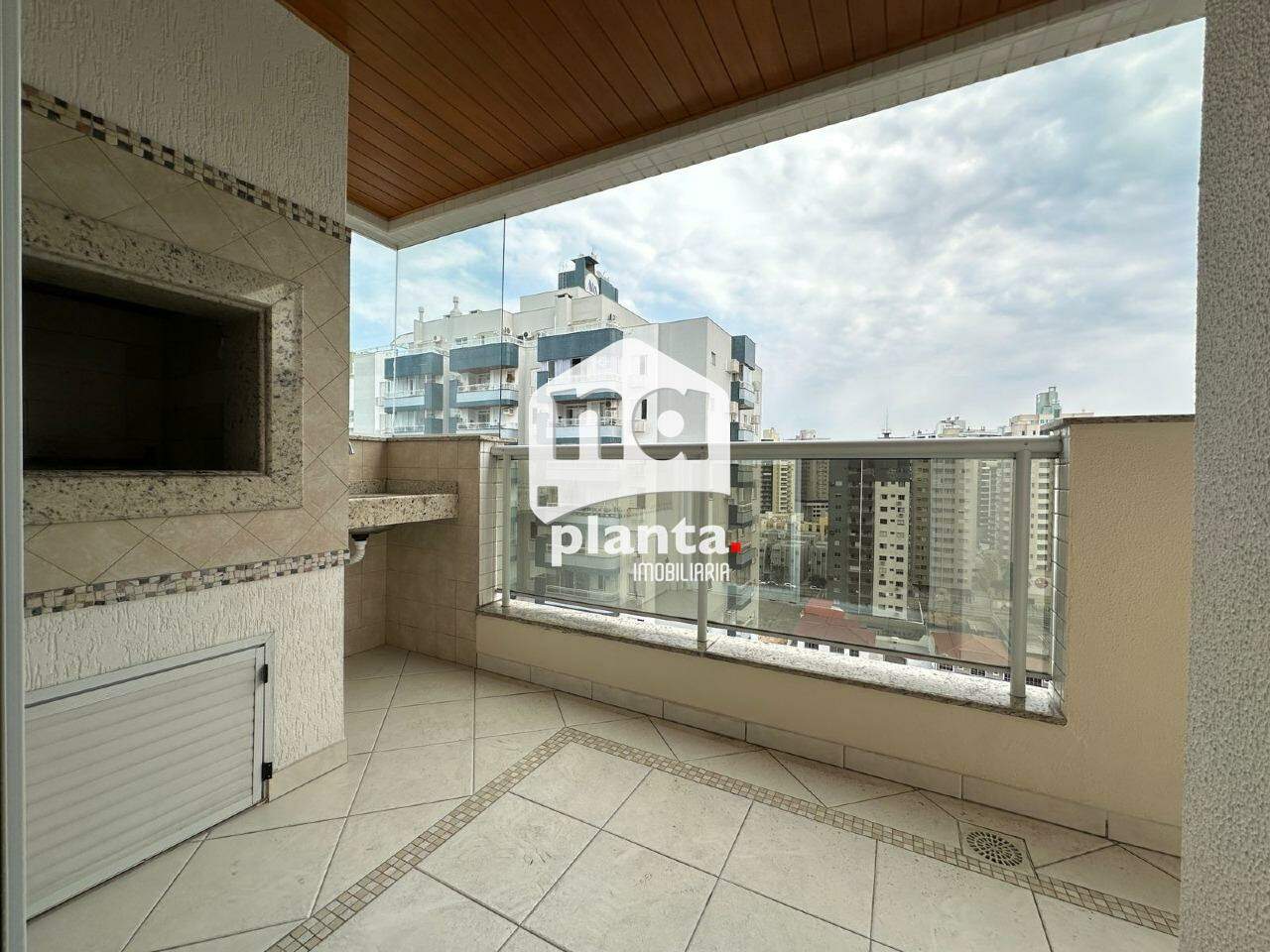 Apartamento à venda com 3 quartos, 131m² - Foto 6