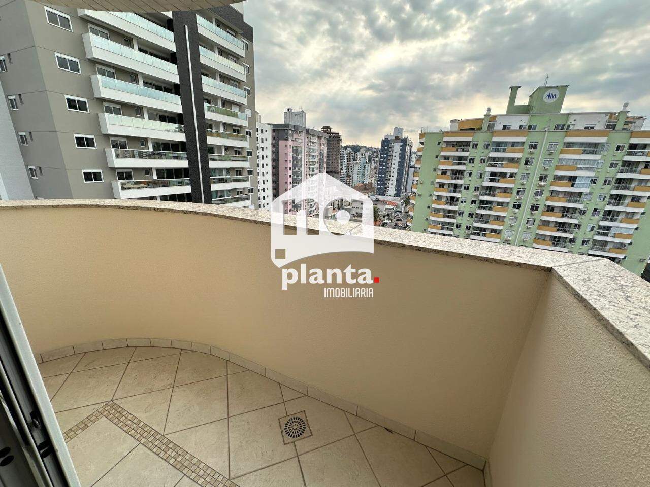 Apartamento à venda com 3 quartos, 131m² - Foto 15