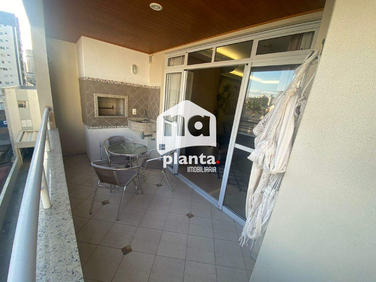 Apartamento à venda com 3 quartos, 128m² - Foto 9