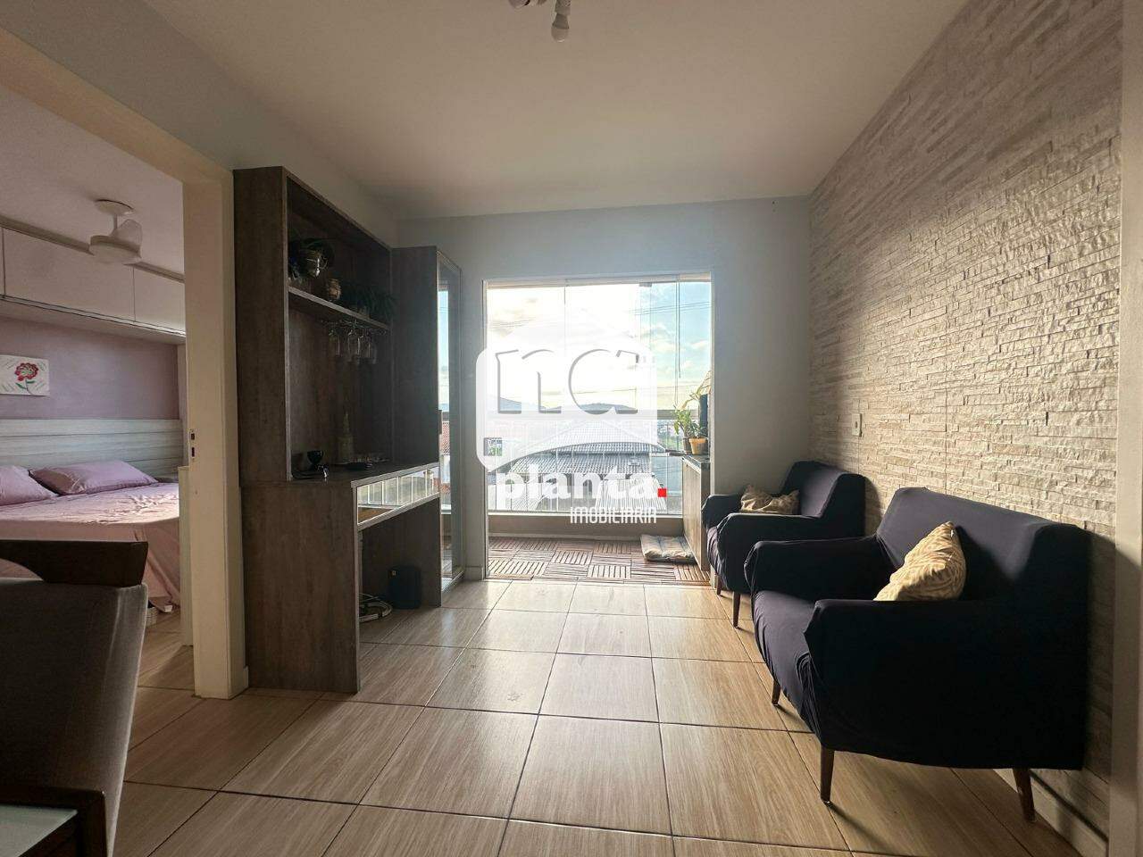 Apartamento à venda com 3 quartos, 65m² - Foto 2