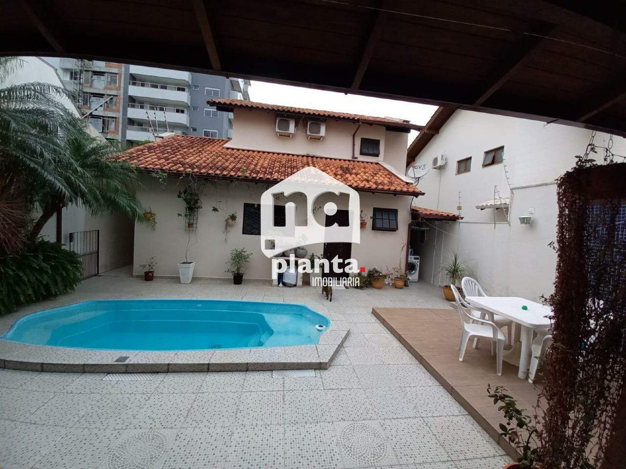 Casa à venda com 5 quartos, 231m² - Foto 12