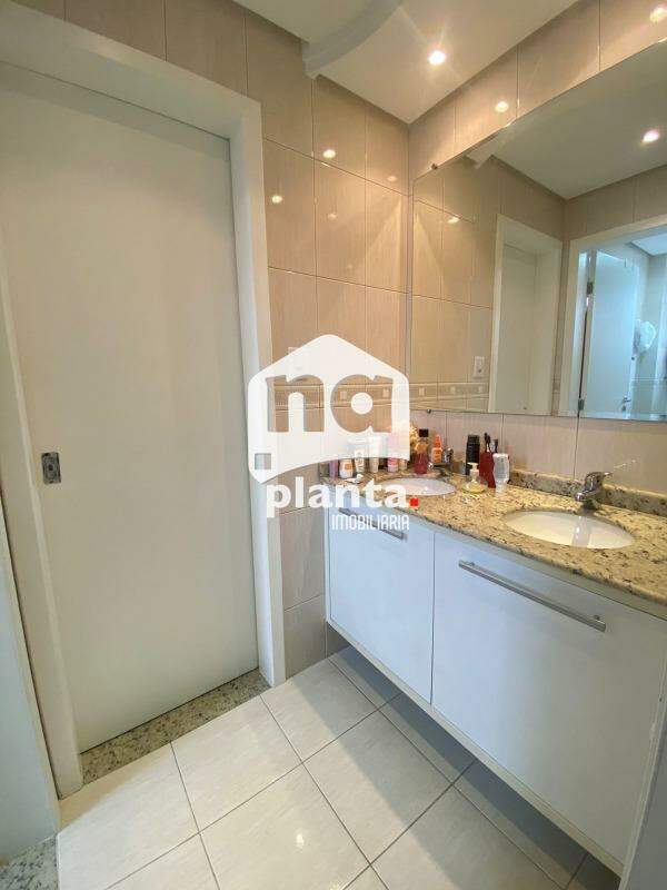 Apartamento à venda com 3 quartos, 128m² - Foto 19