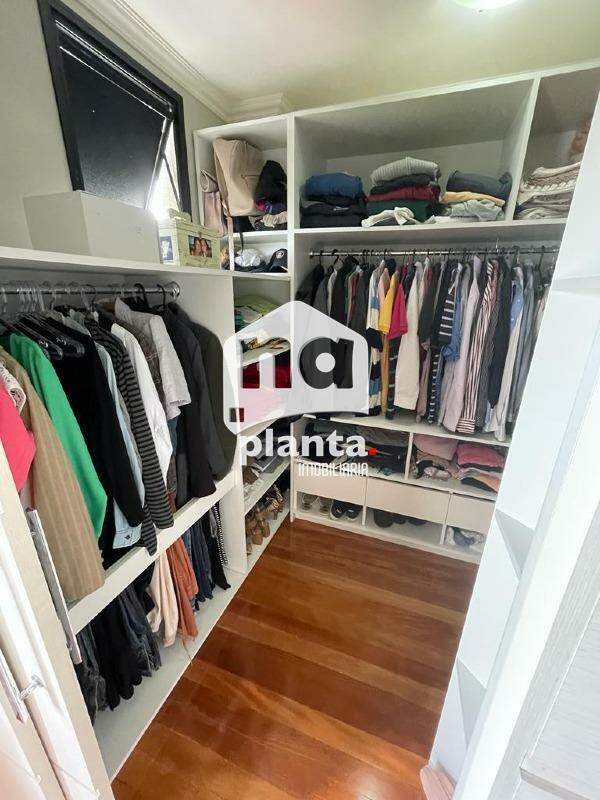 Cobertura à venda com 3 quartos, 245m² - Foto 13