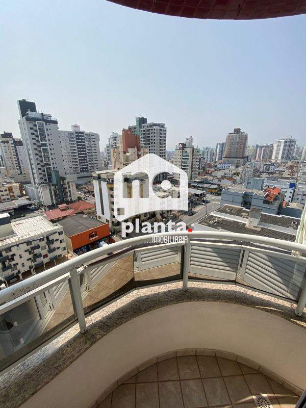 Apartamento à venda com 3 quartos, 139m² - Foto 24