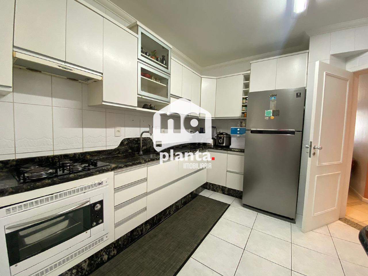 Apartamento à venda com 3 quartos, 139m² - Foto 6