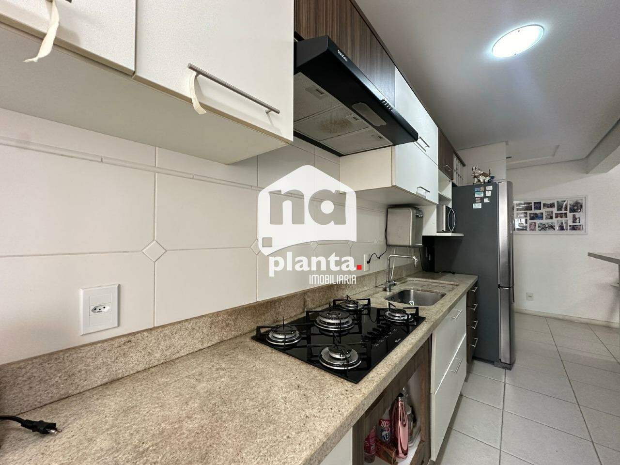 Apartamento à venda com 2 quartos, 70m² - Foto 6