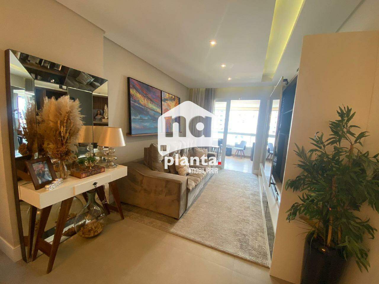 Apartamento à venda com 3 quartos, 108m² - Foto 1