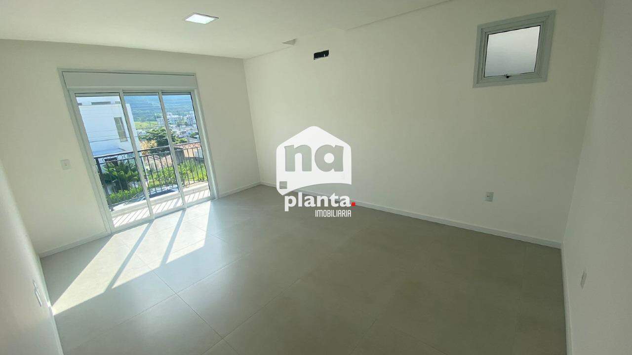 Casa à venda com 3 quartos, 208m² - Foto 9