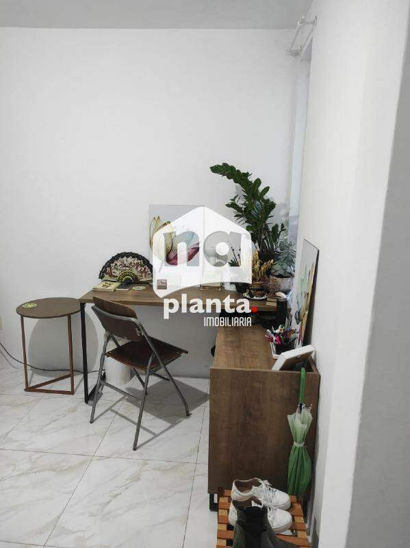 Apartamento à venda com 1 quarto, 31m² - Foto 2