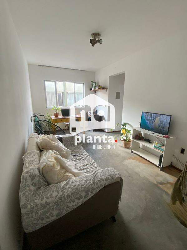 Apartamento à venda com 3 quartos, 70m² - Foto 4