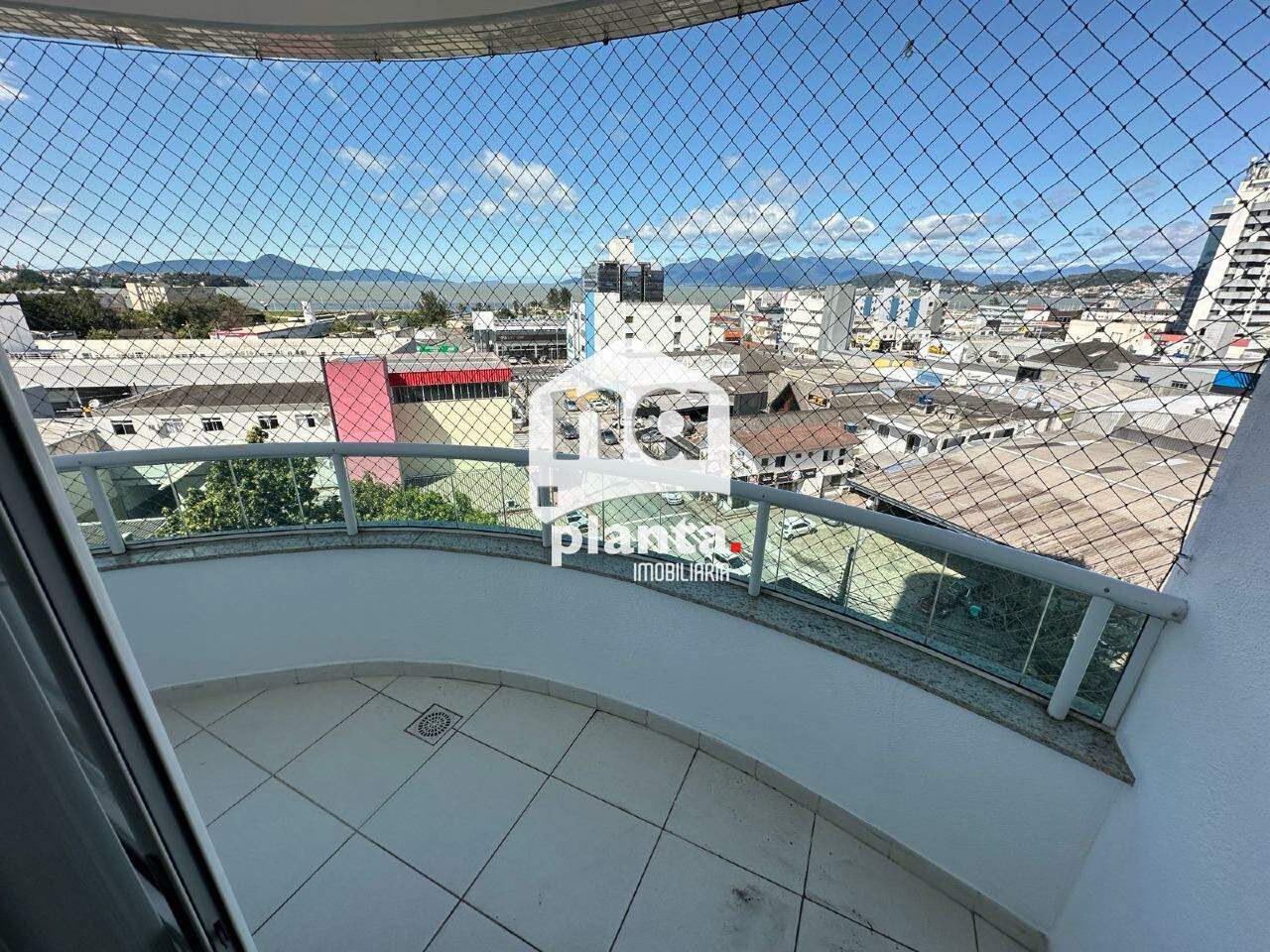 Apartamento à venda com 3 quartos, 117m² - Foto 12