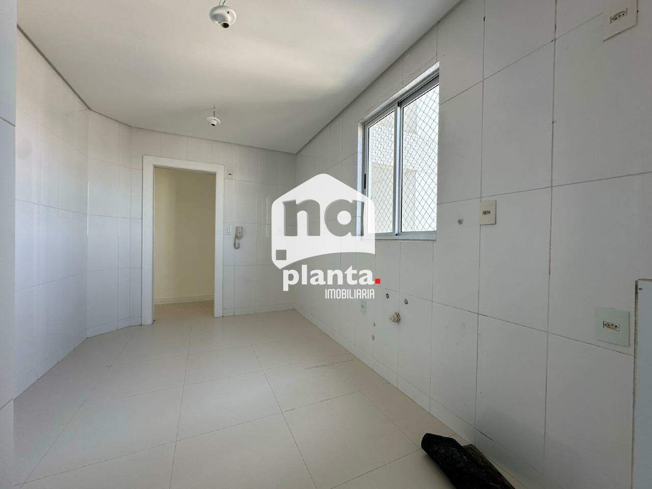 Apartamento à venda com 3 quartos, 117m² - Foto 6