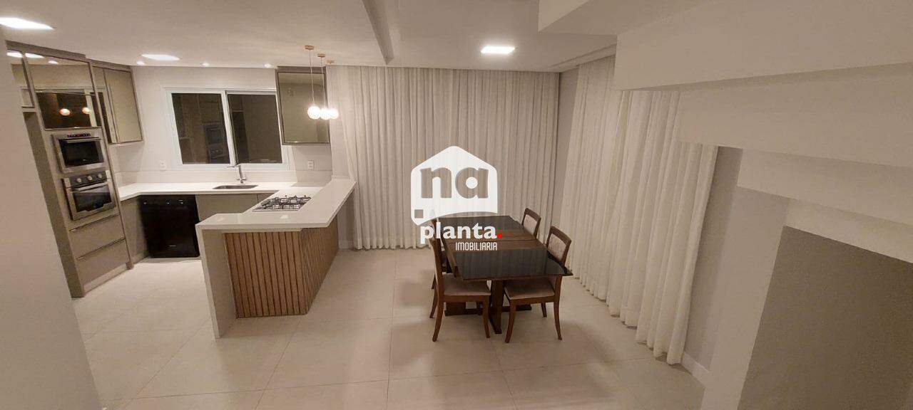 Casa à venda com 4 quartos, 256m² - Foto 4