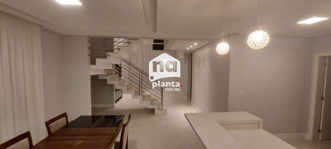 Casa à venda com 4 quartos, 256m² - Foto 14