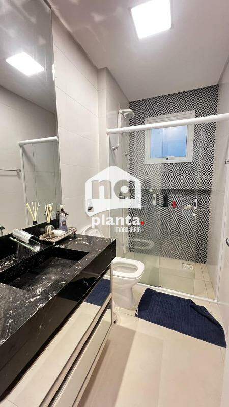 Casa à venda com 4 quartos, 256m² - Foto 16