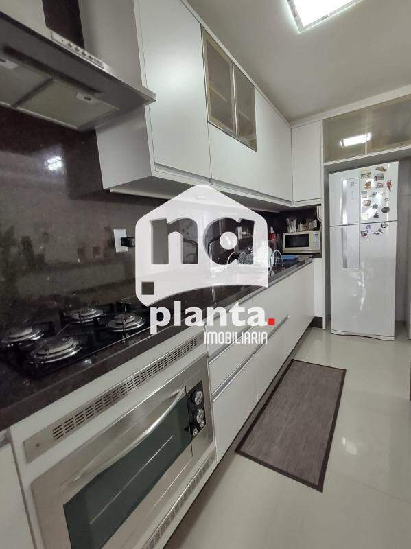 Apartamento à venda com 2 quartos, 87m² - Foto 14