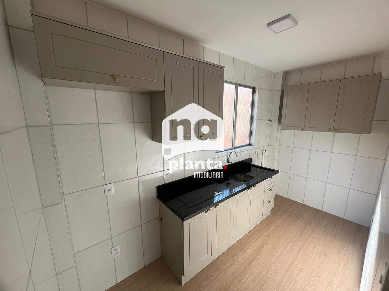 Apartamento à venda com 1 quarto, 40m² - Foto 1