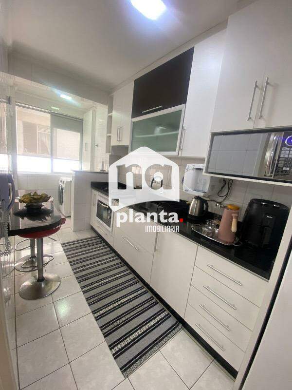 Apartamento à venda com 2 quartos, 60m² - Foto 9