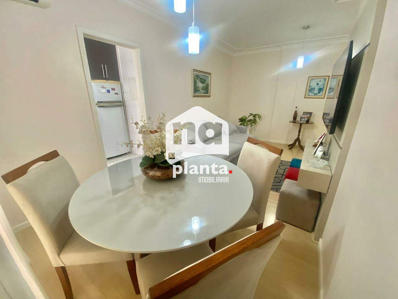 Apartamento à venda com 2 quartos, 60m² - Foto 7